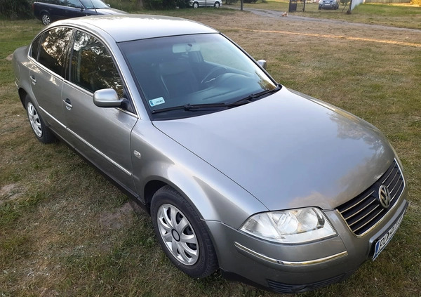 Volkswagen Passat cena 6800 przebieg: 362000, rok produkcji 2002 z Sieradz małe 254